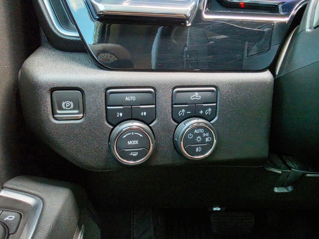 2024 Chevrolet Silverado 1500 4WD Crew Cab Short Bed RST