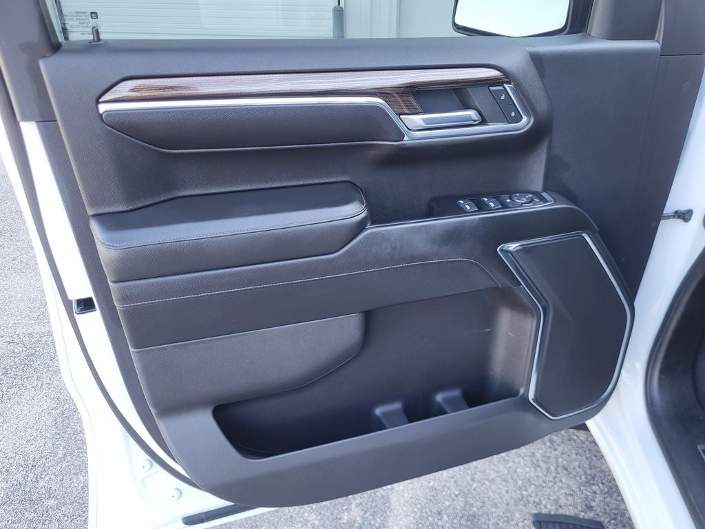 2022 Chevrolet Silverado 1500 4WD Crew Cab Short Bed RST