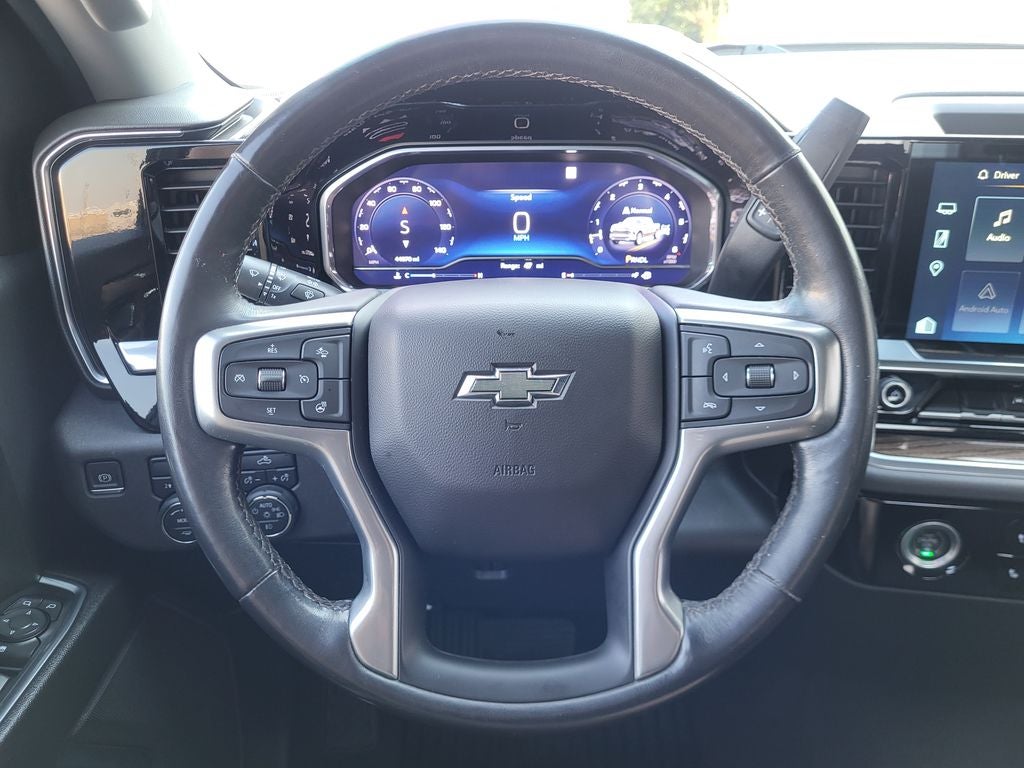 2022 Chevrolet Silverado 1500 4WD Crew Cab Short Bed RST