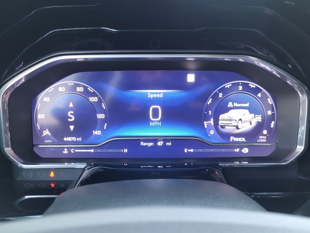 2022 Chevrolet Silverado 1500 4WD Crew Cab Short Bed RST