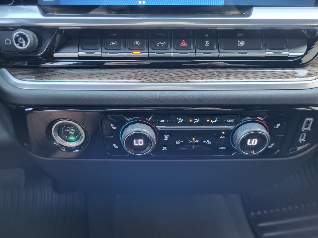 2022 Chevrolet Silverado 1500 4WD Crew Cab Short Bed RST