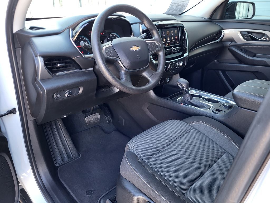 2021 Chevrolet Traverse FWD LS