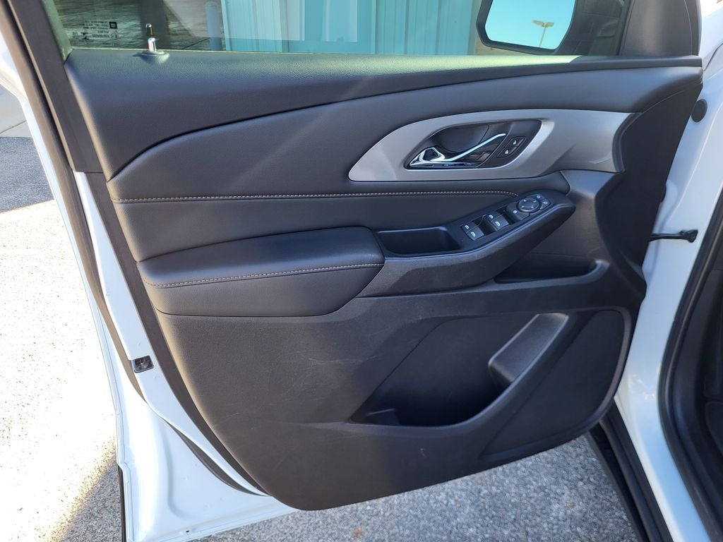 2021 Chevrolet Traverse FWD LS