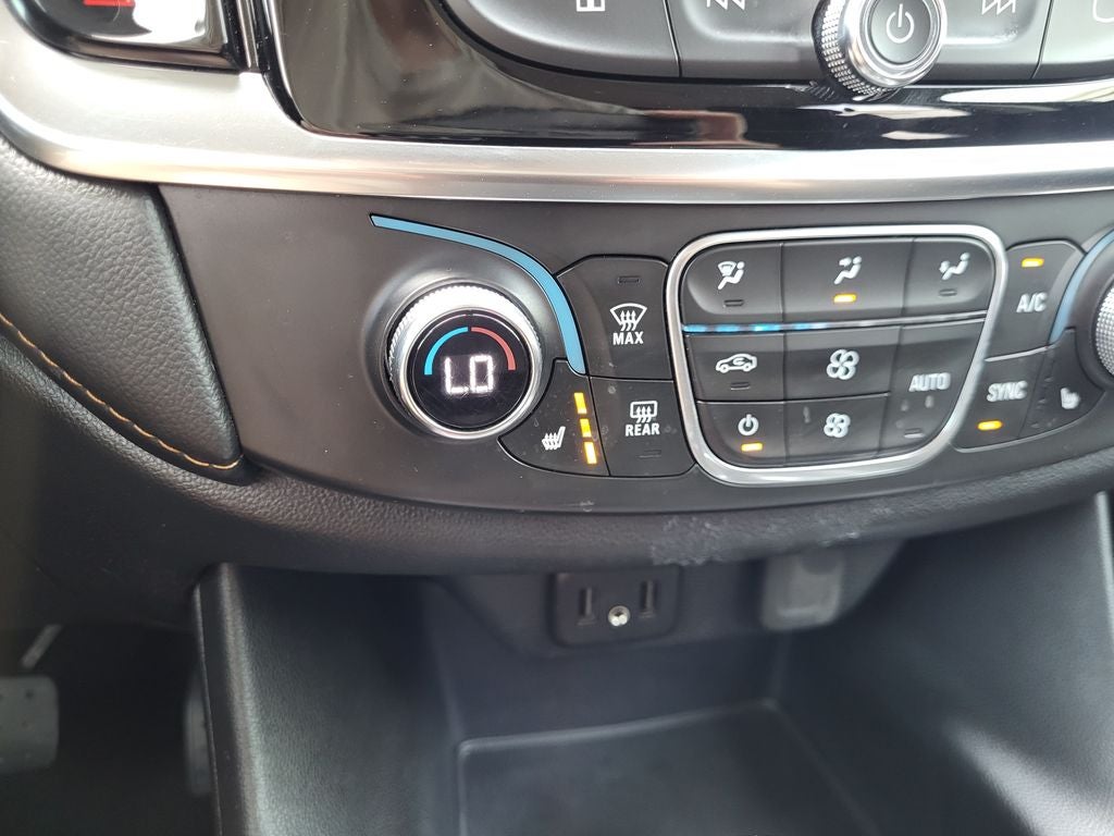 2020 Chevrolet Traverse FWD LT Cloth