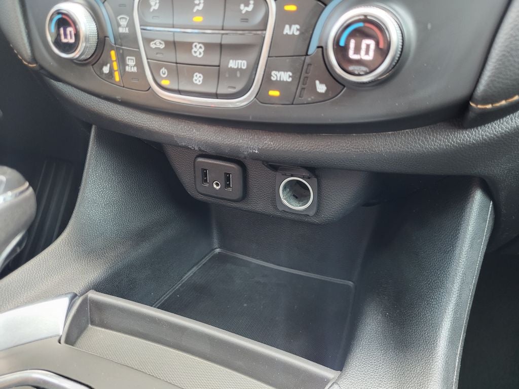 2020 Chevrolet Traverse FWD LT Cloth