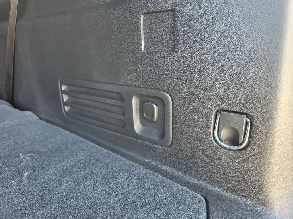 2022 Chevrolet Traverse AWD LT Leather