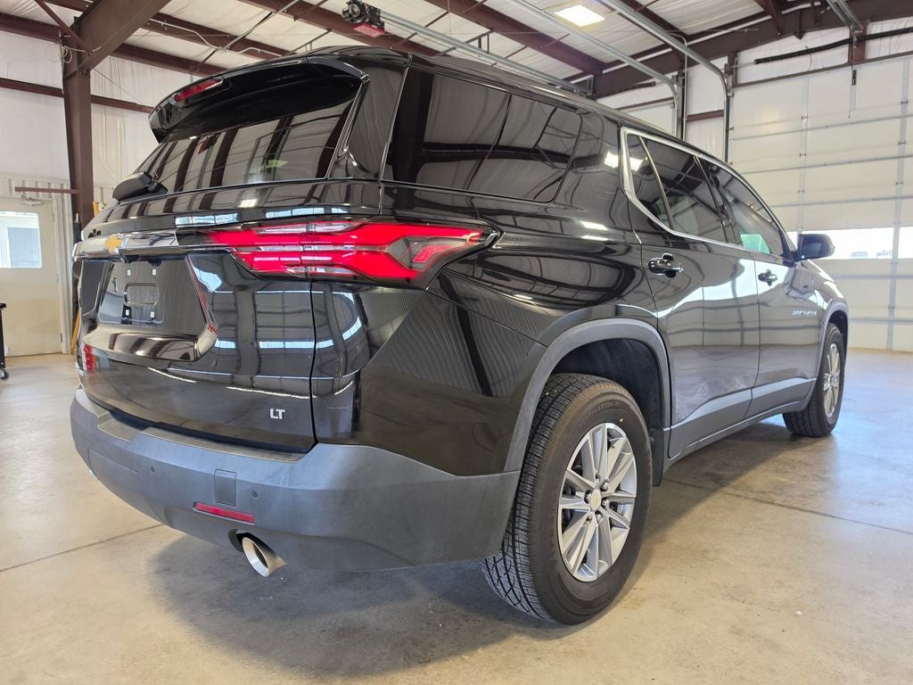 2022 Chevrolet Traverse AWD LT Leather