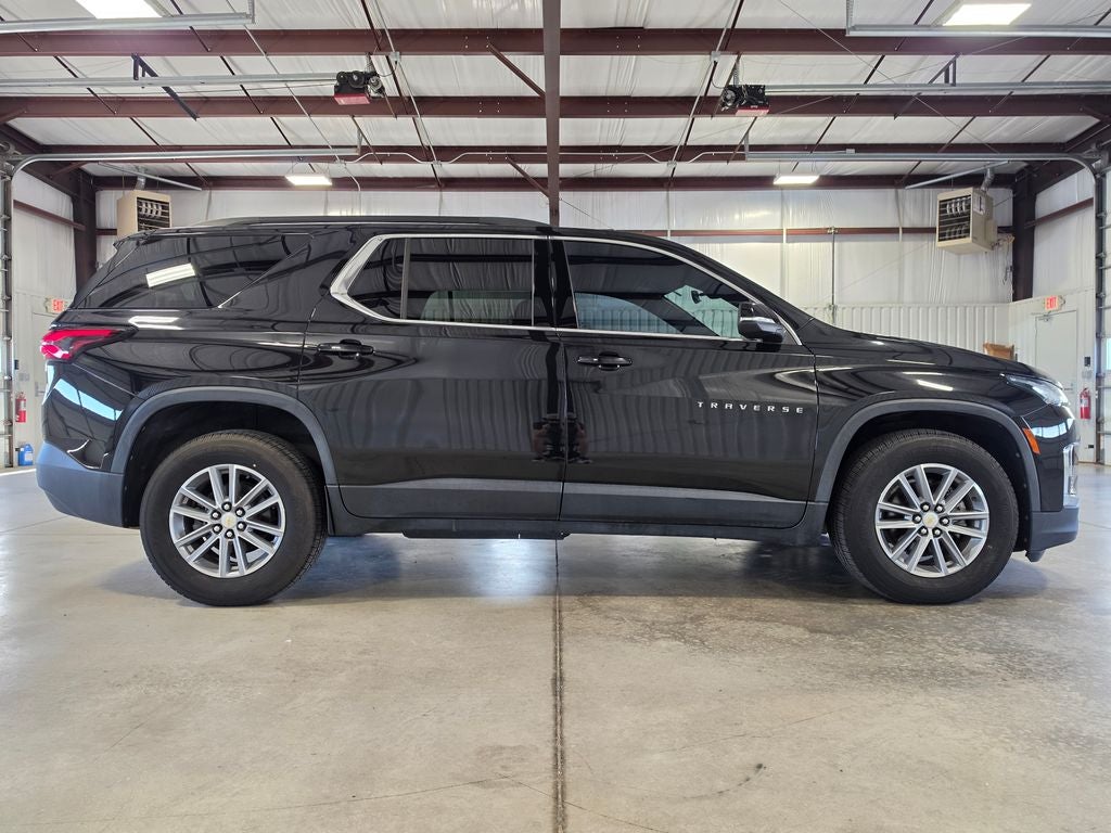 2022 Chevrolet Traverse AWD LT Leather