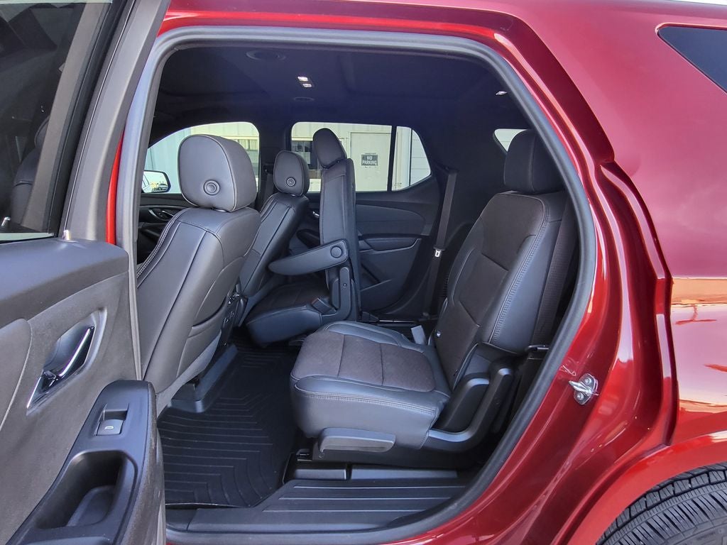 2023 Chevrolet Traverse AWD High Country