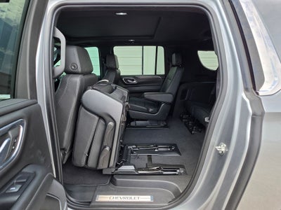 2023 Chevrolet Suburban 4WD LT