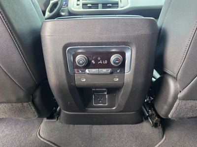 2023 Chevrolet Suburban 4WD LT