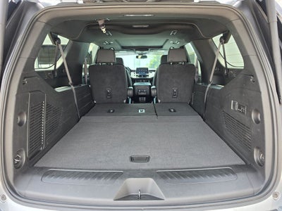 2023 Chevrolet Suburban 4WD LT