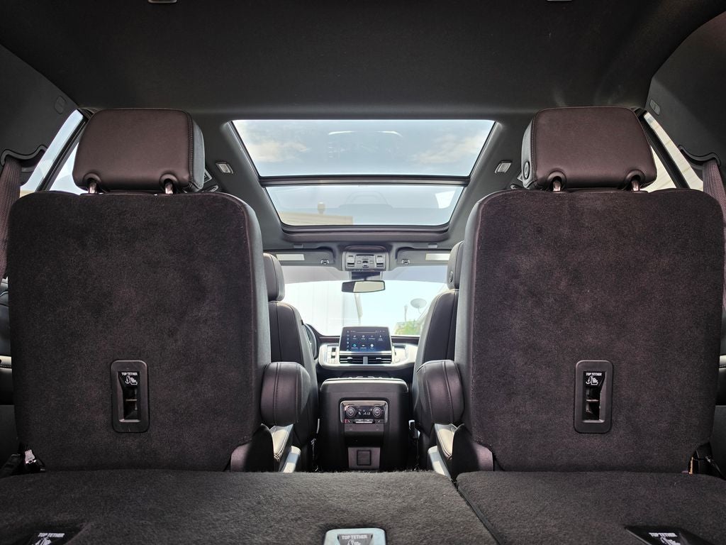 2023 Chevrolet Suburban 4WD LT