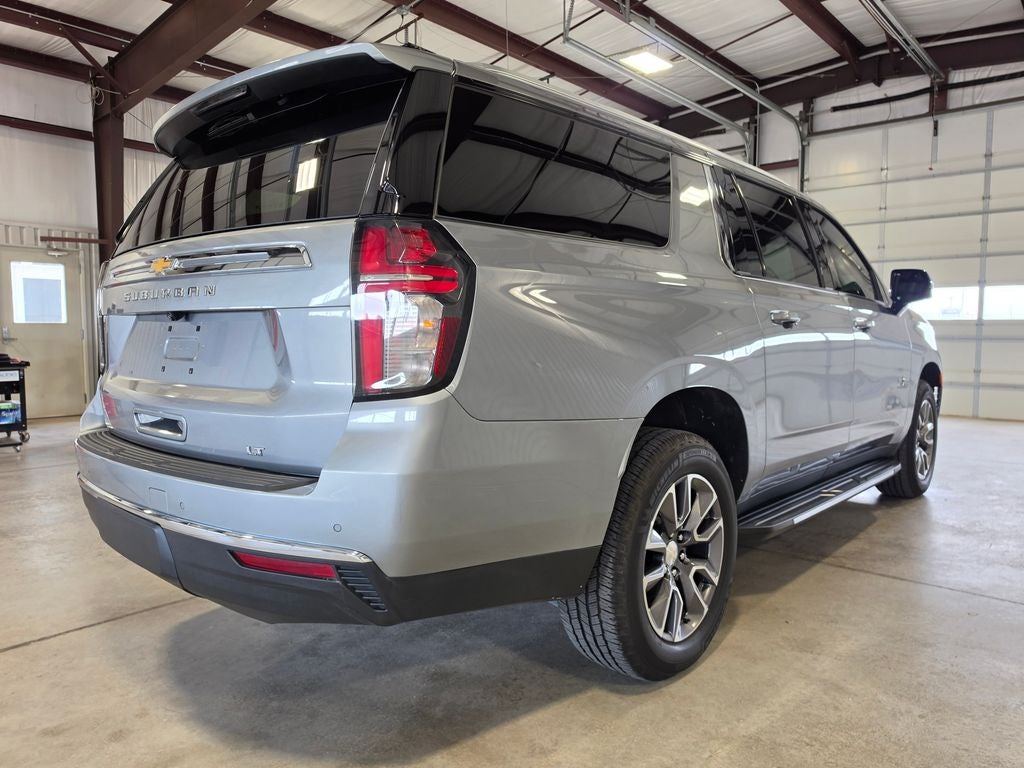 2023 Chevrolet Suburban 4WD LT