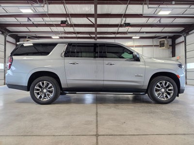 2023 Chevrolet Suburban 4WD LT