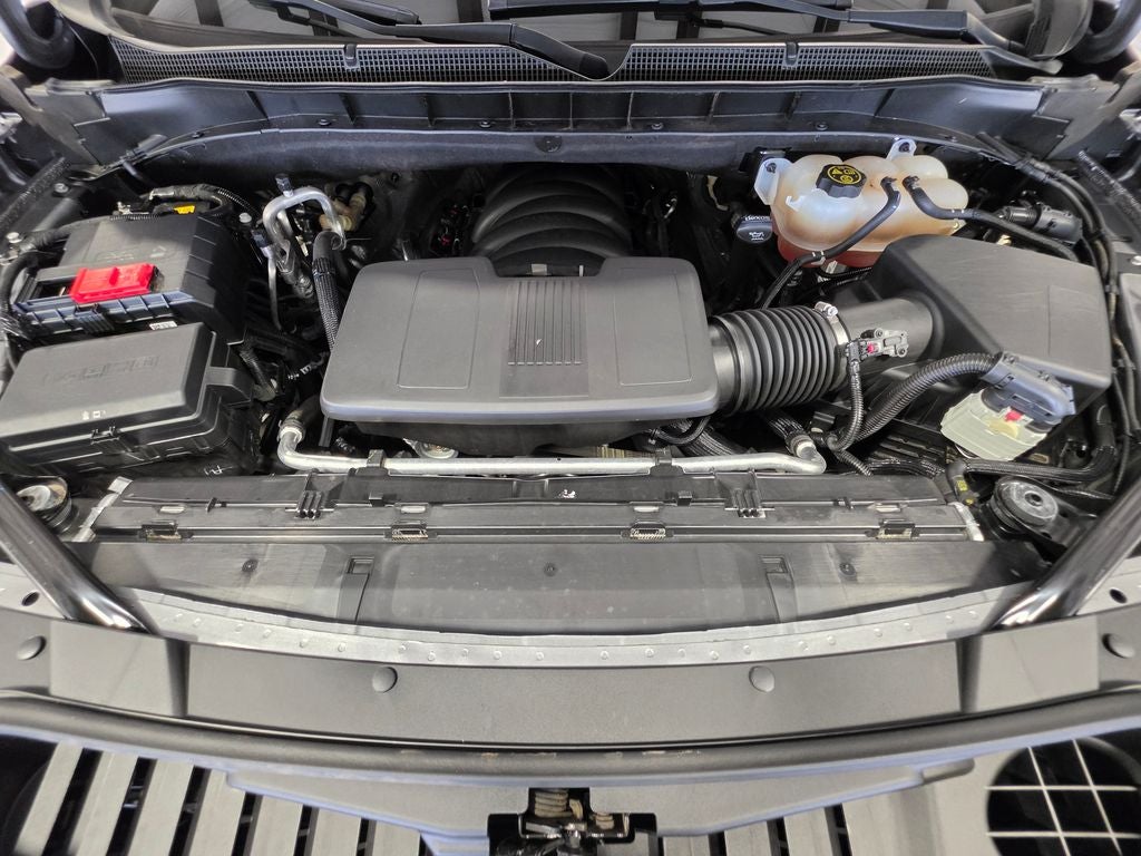 2023 Chevrolet Suburban 4WD LT