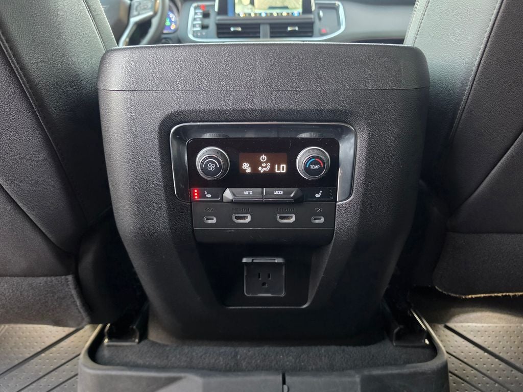 2023 Chevrolet Tahoe 4WD RST