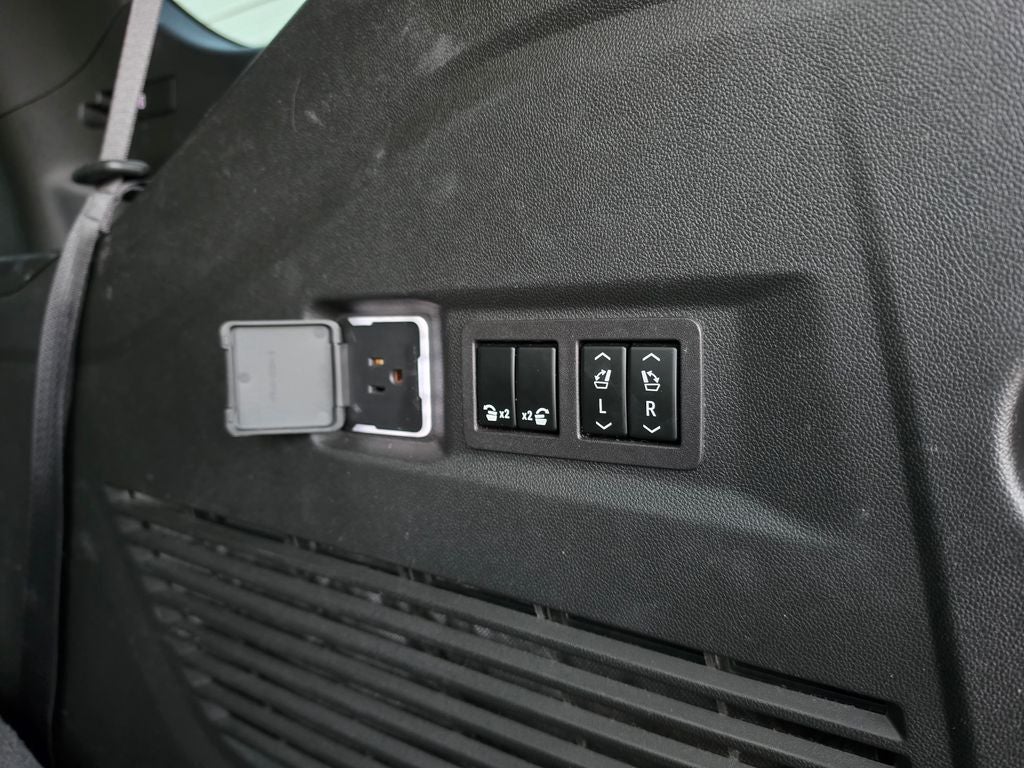2023 Chevrolet Tahoe 4WD RST