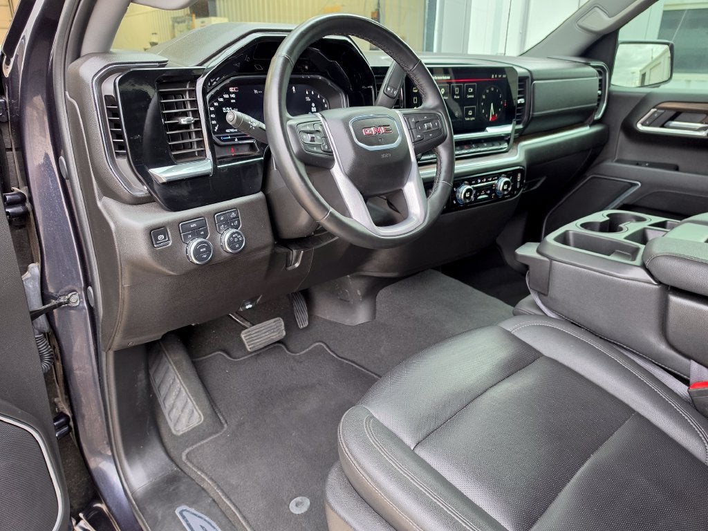 2025 GMC Sierra 1500 4WD Crew Cab Short Box SLT