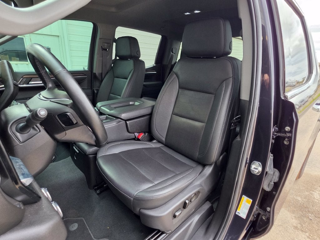 2025 GMC Sierra 1500 4WD Crew Cab Short Box SLT