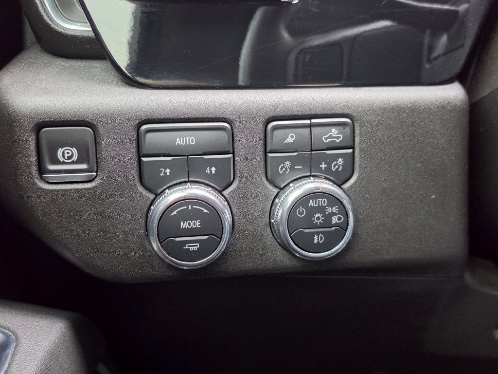 2025 GMC Sierra 1500 4WD Crew Cab Short Box SLT