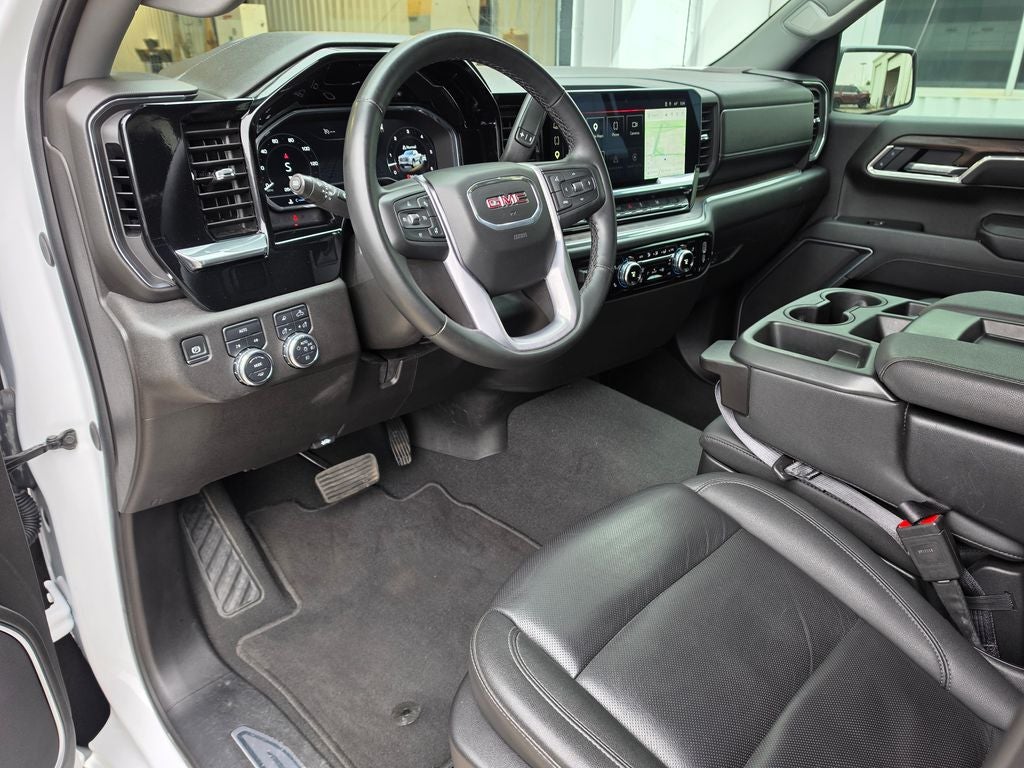 2025 GMC Sierra 1500 4WD Crew Cab Short Box SLT