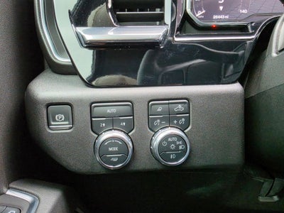 2025 GMC Sierra 1500 4WD Crew Cab Short Box SLT