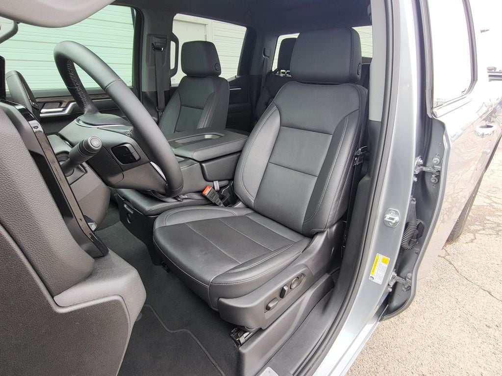 2025 GMC Sierra 1500 4WD Crew Cab Short Box SLT