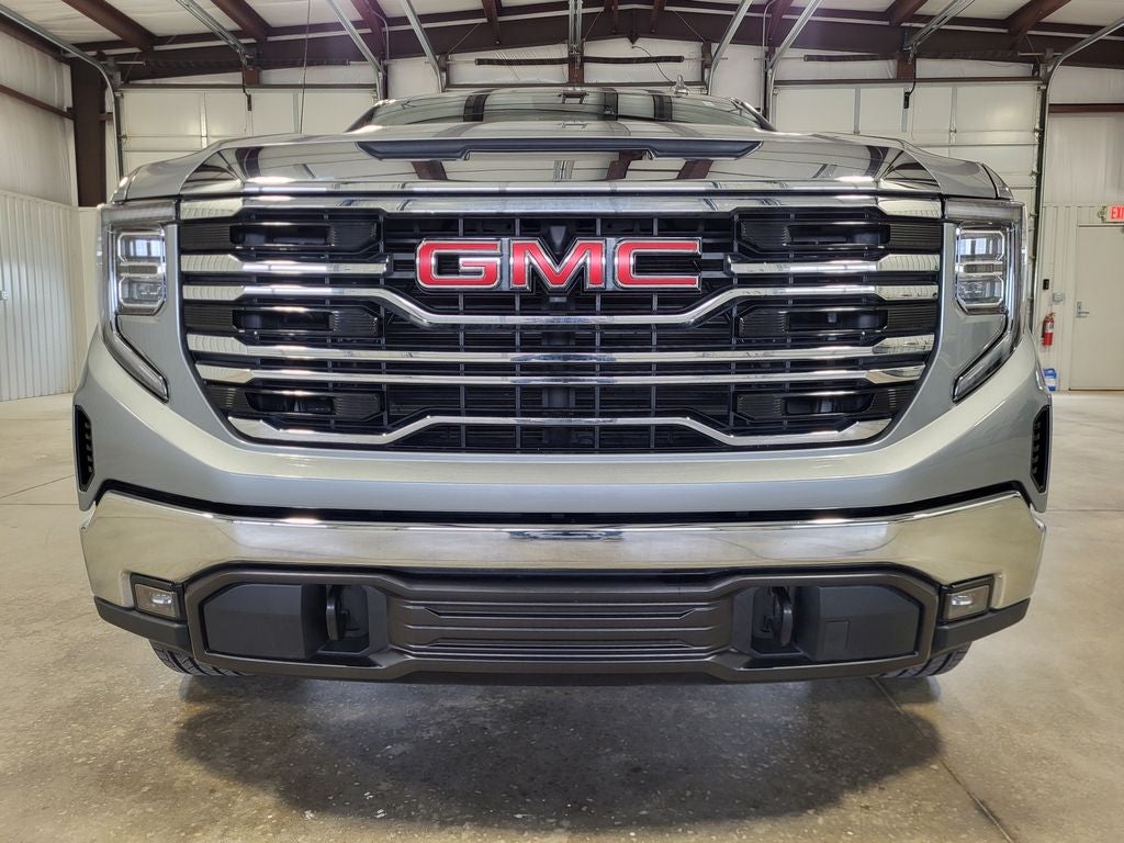 2025 GMC Sierra 1500 4WD Crew Cab Short Box SLT