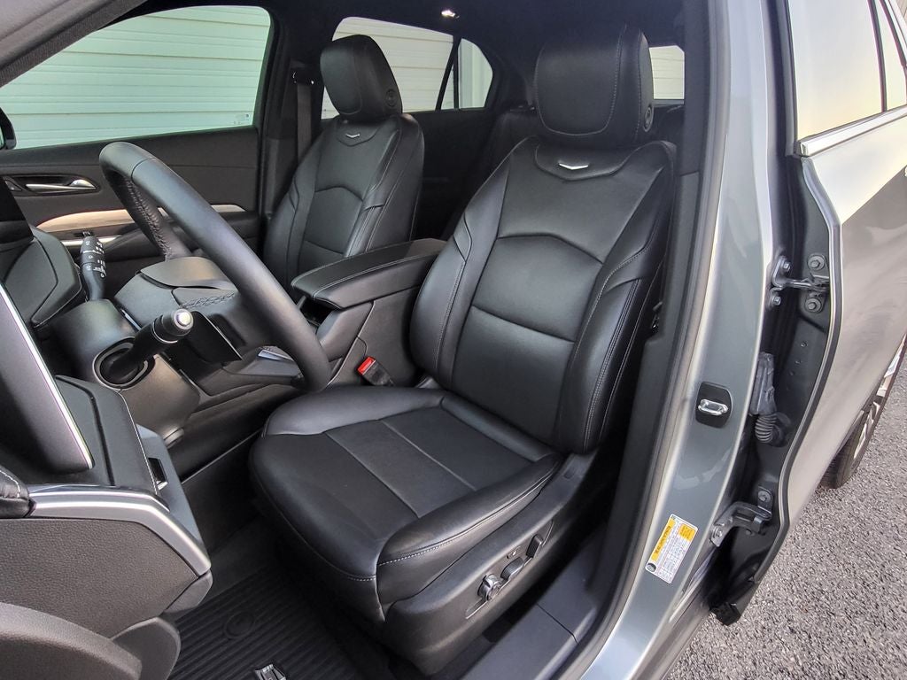 2024 Cadillac XT4 AWD Premium Luxury