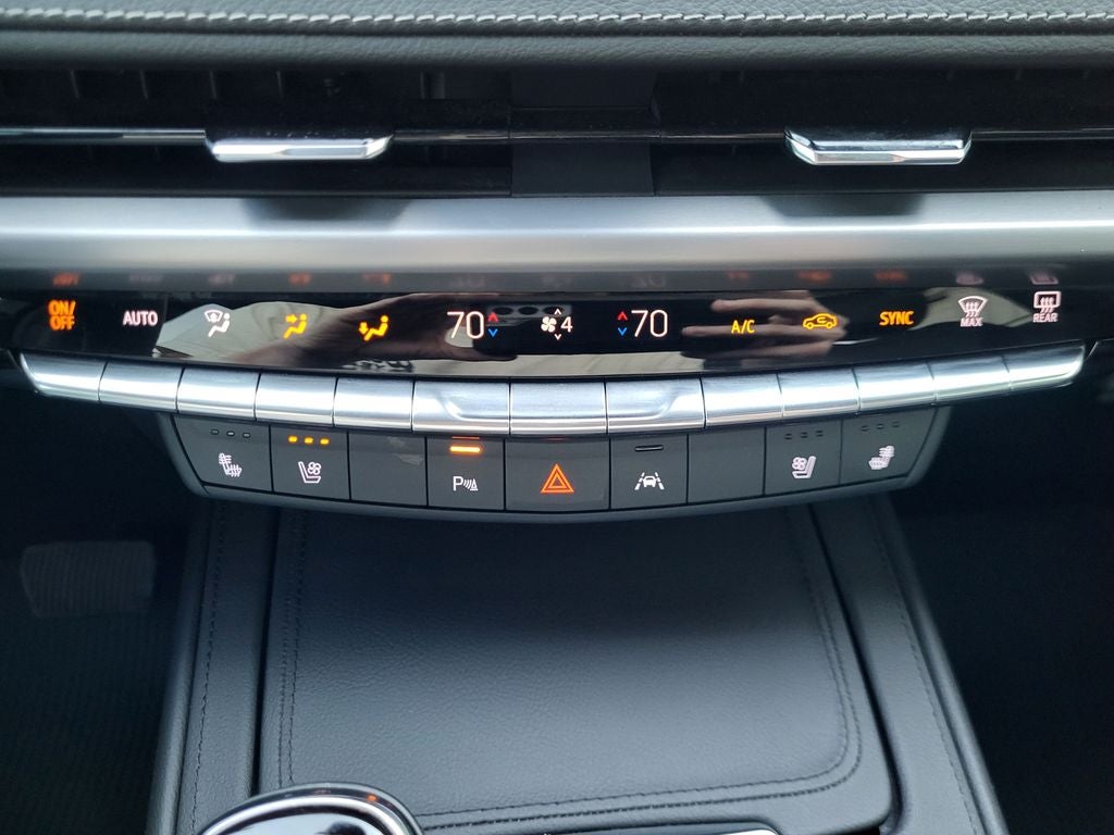 2024 Cadillac XT4 AWD Premium Luxury