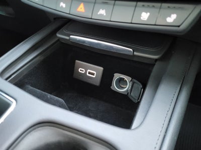 2024 Cadillac XT4 AWD Premium Luxury