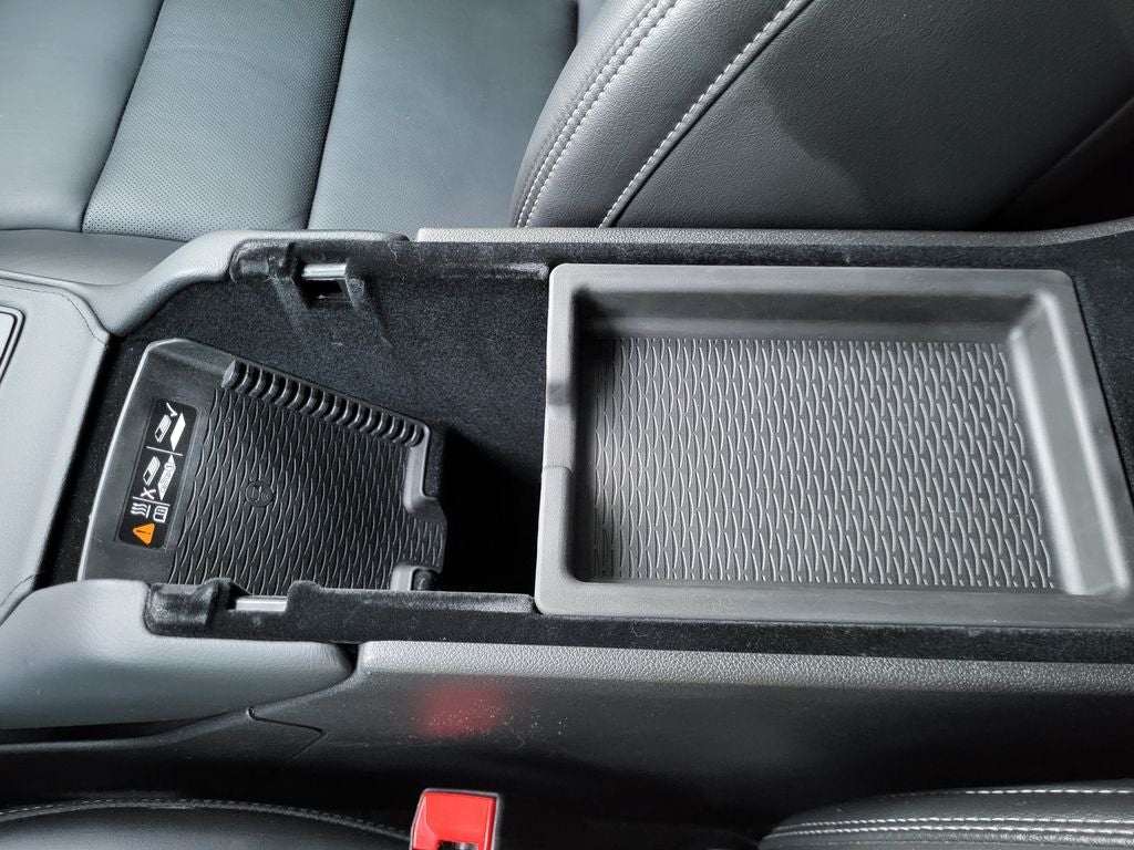 2024 Cadillac XT4 AWD Premium Luxury