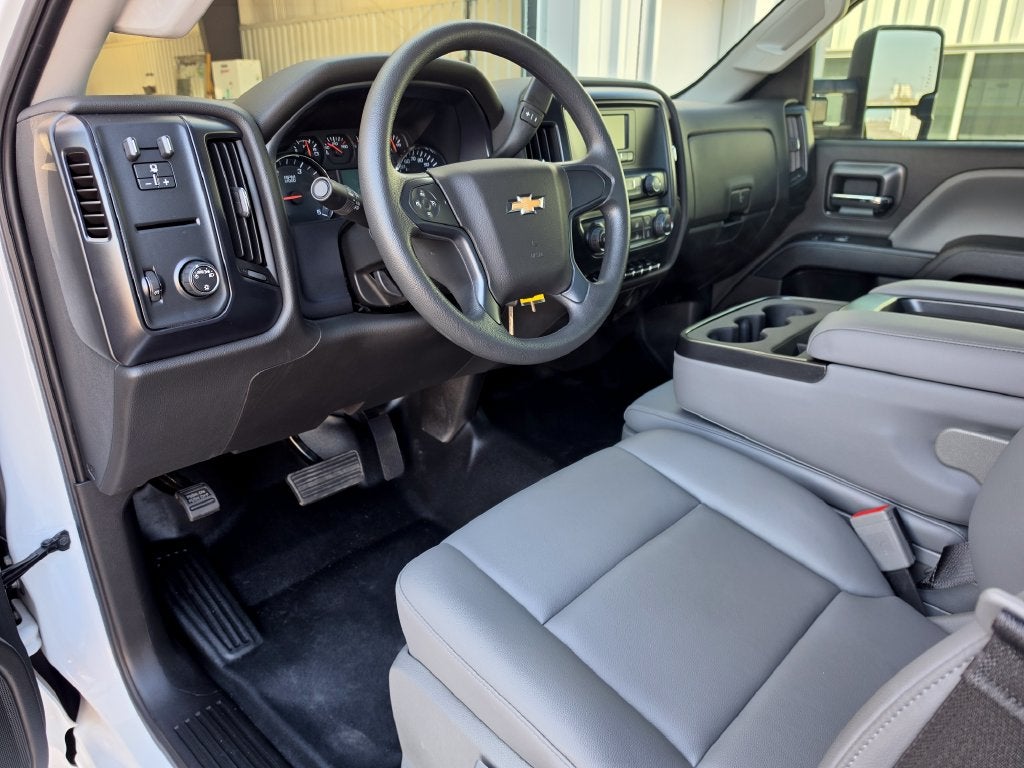 2024 Chevrolet Silverado 6500HD 1WT