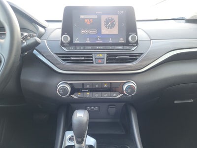 2024 Nissan Altima SV FWD