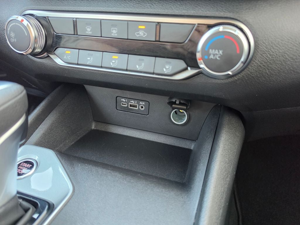 2025 Nissan Altima SV FWD