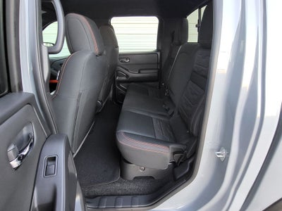 2024 Nissan Frontier Crew Cab PRO-4X 4x4