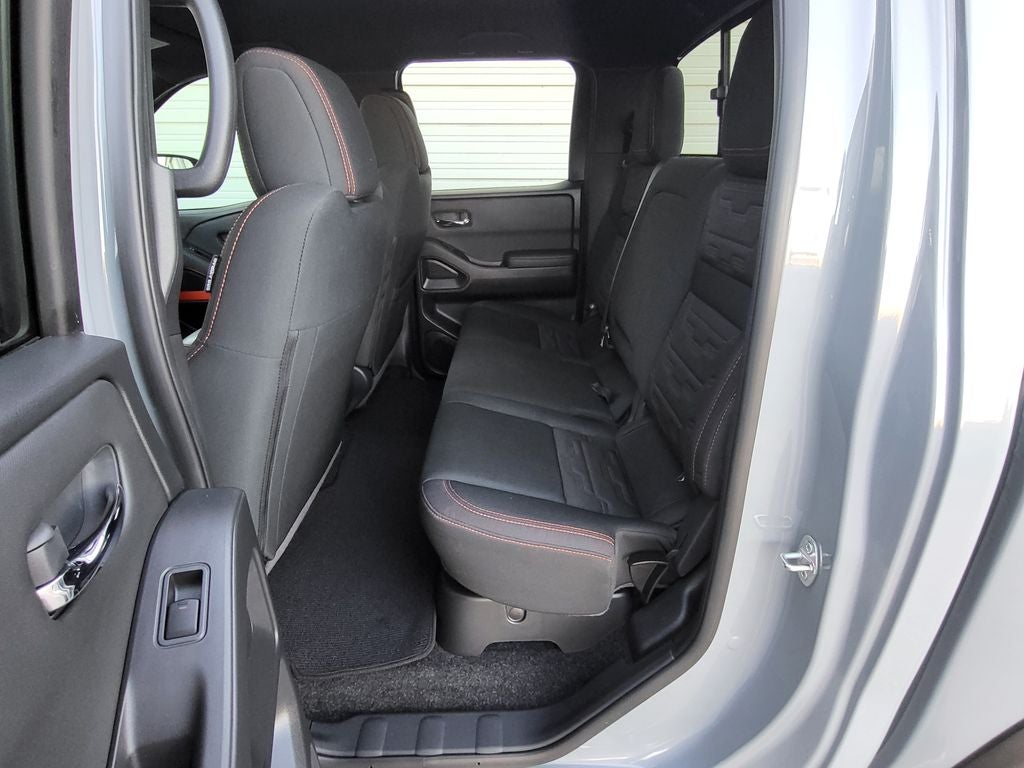 2024 Nissan Frontier Crew Cab PRO-4X 4x4