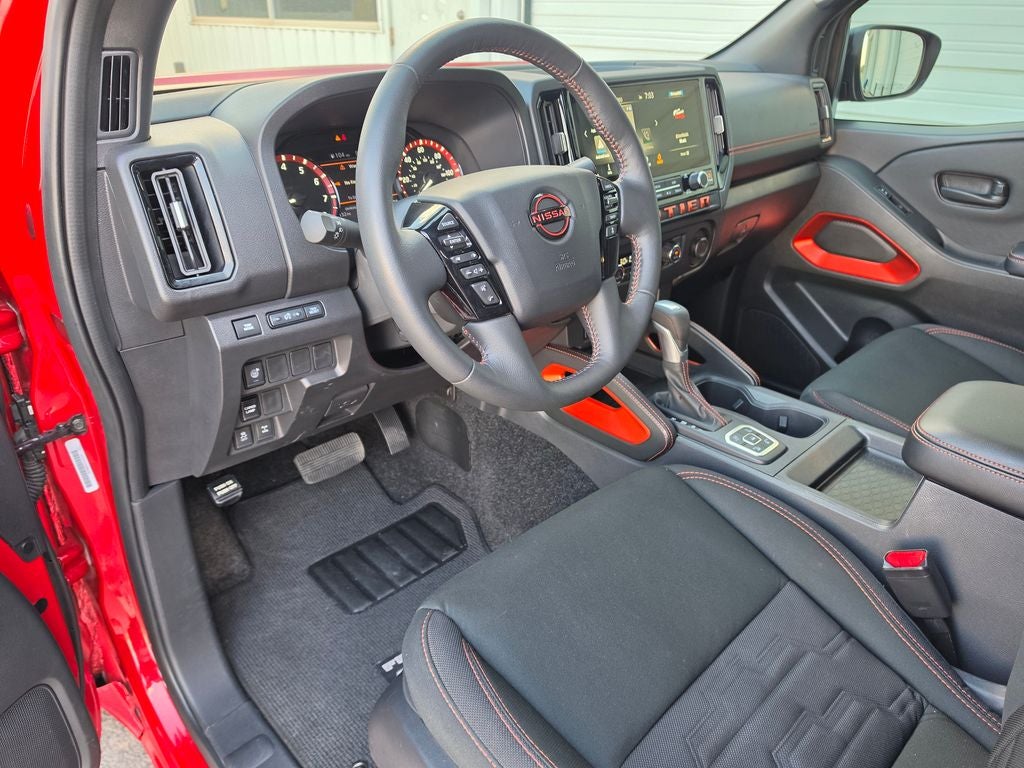 2026 Nissan Frontier Crew Cab PRO-4X 4x4