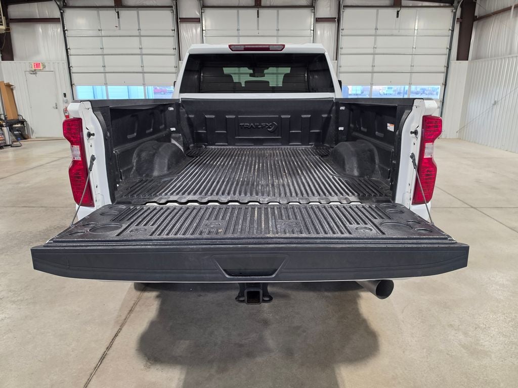 2025 Chevrolet Silverado 2500HD 4WD Crew Cab Standard Bed LT