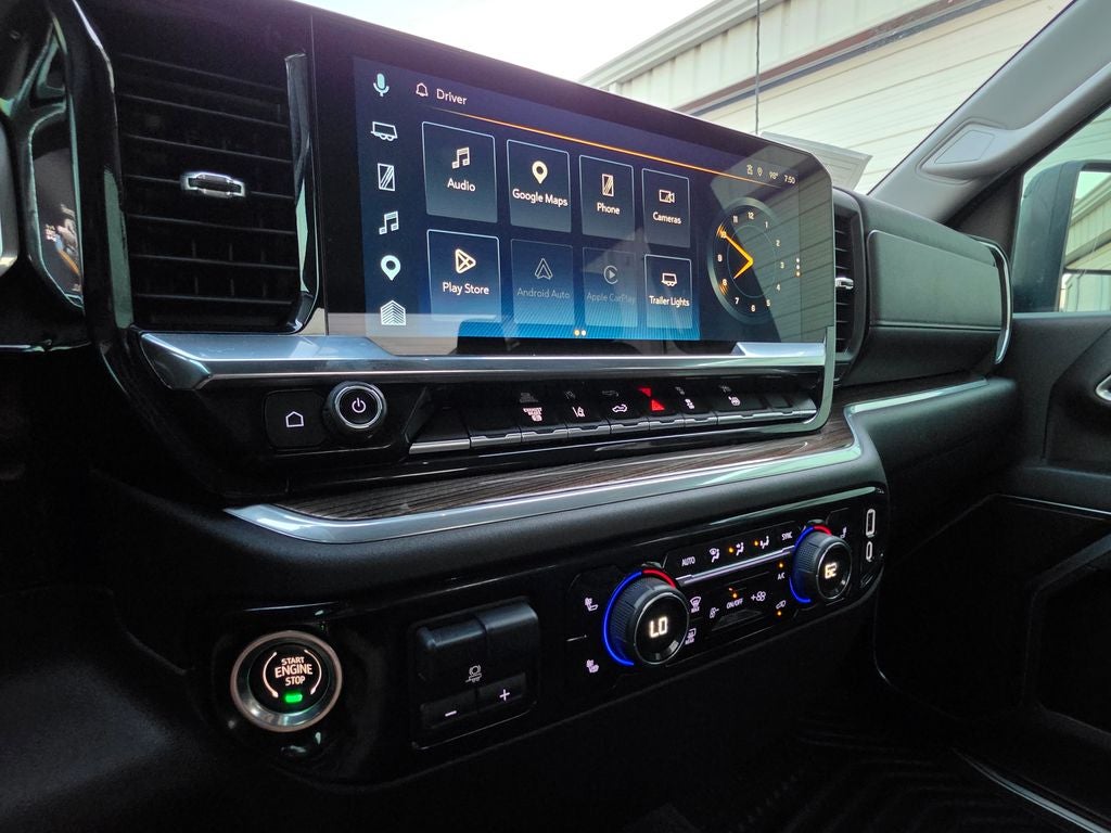 2025 Chevrolet Silverado 2500HD 4WD Crew Cab Standard Bed LT