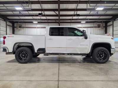 2025 Chevrolet Silverado 2500HD 4WD Crew Cab Standard Bed LT