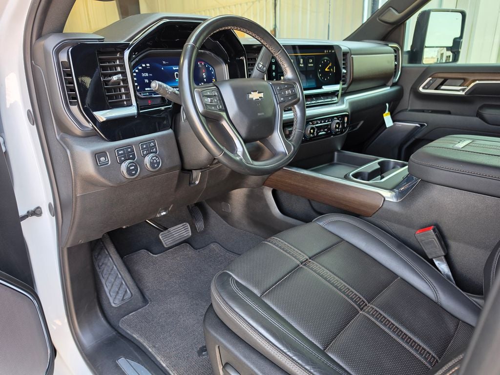 2024 Chevrolet Silverado 2500HD 4WD Crew Cab Standard Bed High Country