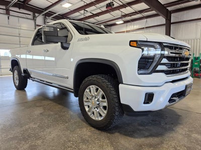 2024 Chevrolet Silverado 2500HD 4WD Crew Cab Standard Bed High Country