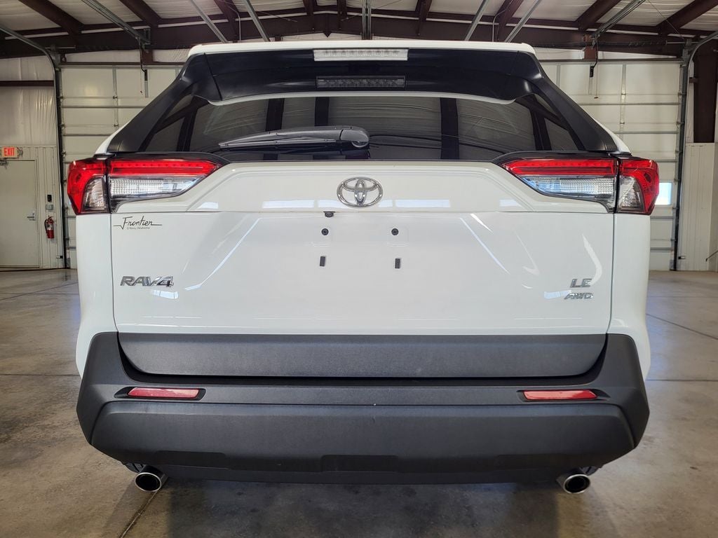 2025 Toyota RAV4 LE
