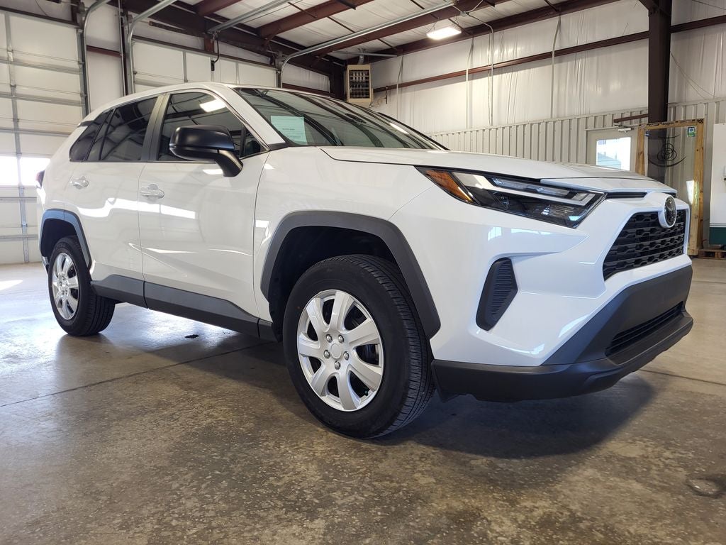 2025 Toyota RAV4 LE