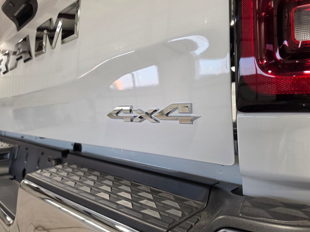 2026 RAM Ram 2500 RAM 2500 TRADESMAN CREW CAB 4X4 8' BOX