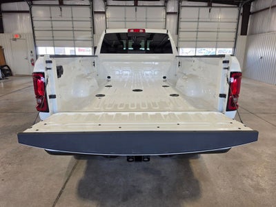 2026 RAM 2500 RAM 2500 BLACK EXPRESS CREW CAB 4X4 8' BOX