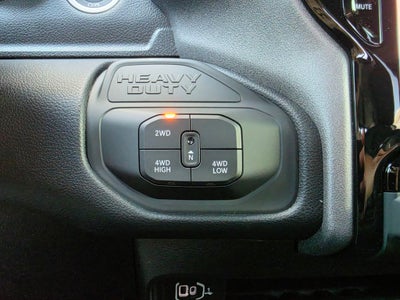 2026 RAM 2500 RAM 2500 BLACK EXPRESS CREW CAB 4X4 8' BOX