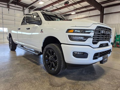 2026 RAM 2500 RAM 2500 BLACK EXPRESS CREW CAB 4X4 8' BOX